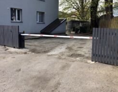 Puitlippaed koos BFT tõkkepuuga