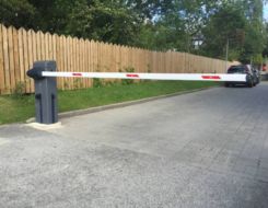 Tõkkepuu BFT Giotto 30 Tõkkepuu BFT Giotto 30