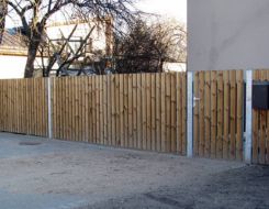 Tiibvärav immutatud lipiga Tiibvärav immutatud lipiga